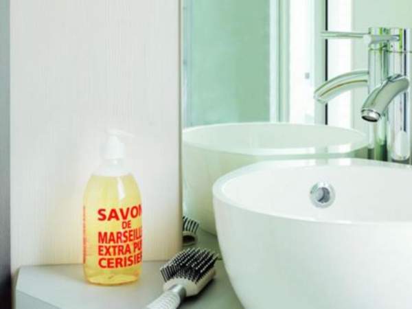 salle de bain du locatif ty lok